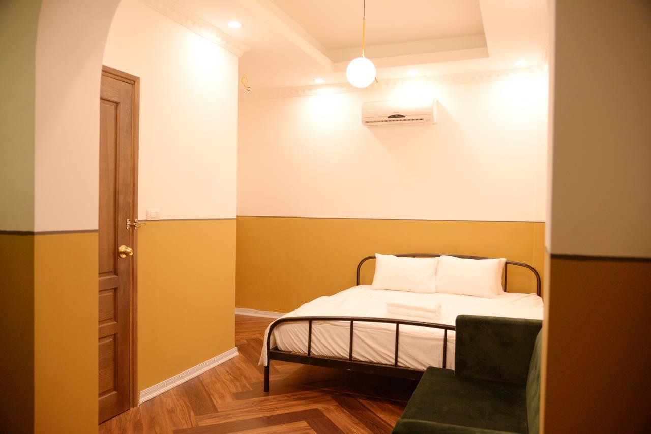 Chloe & Leo Boutique Homestay 하노이 외부 사진